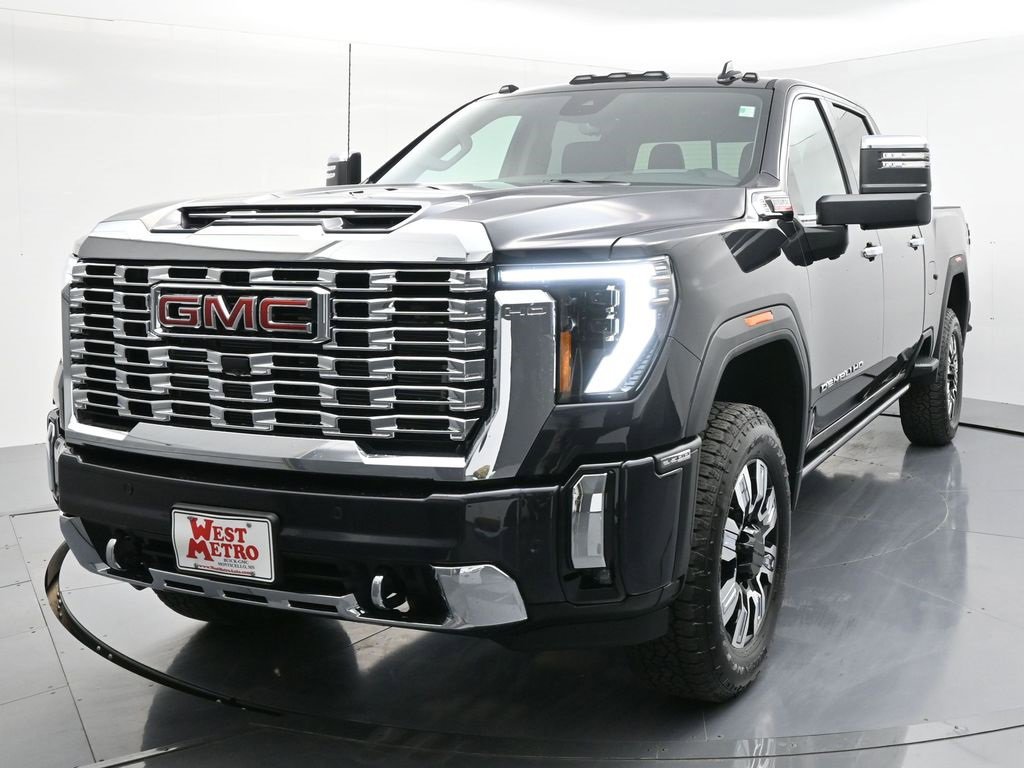 New 2026 GMC Sierra 3500 Denali w/ Denali Reserve Package