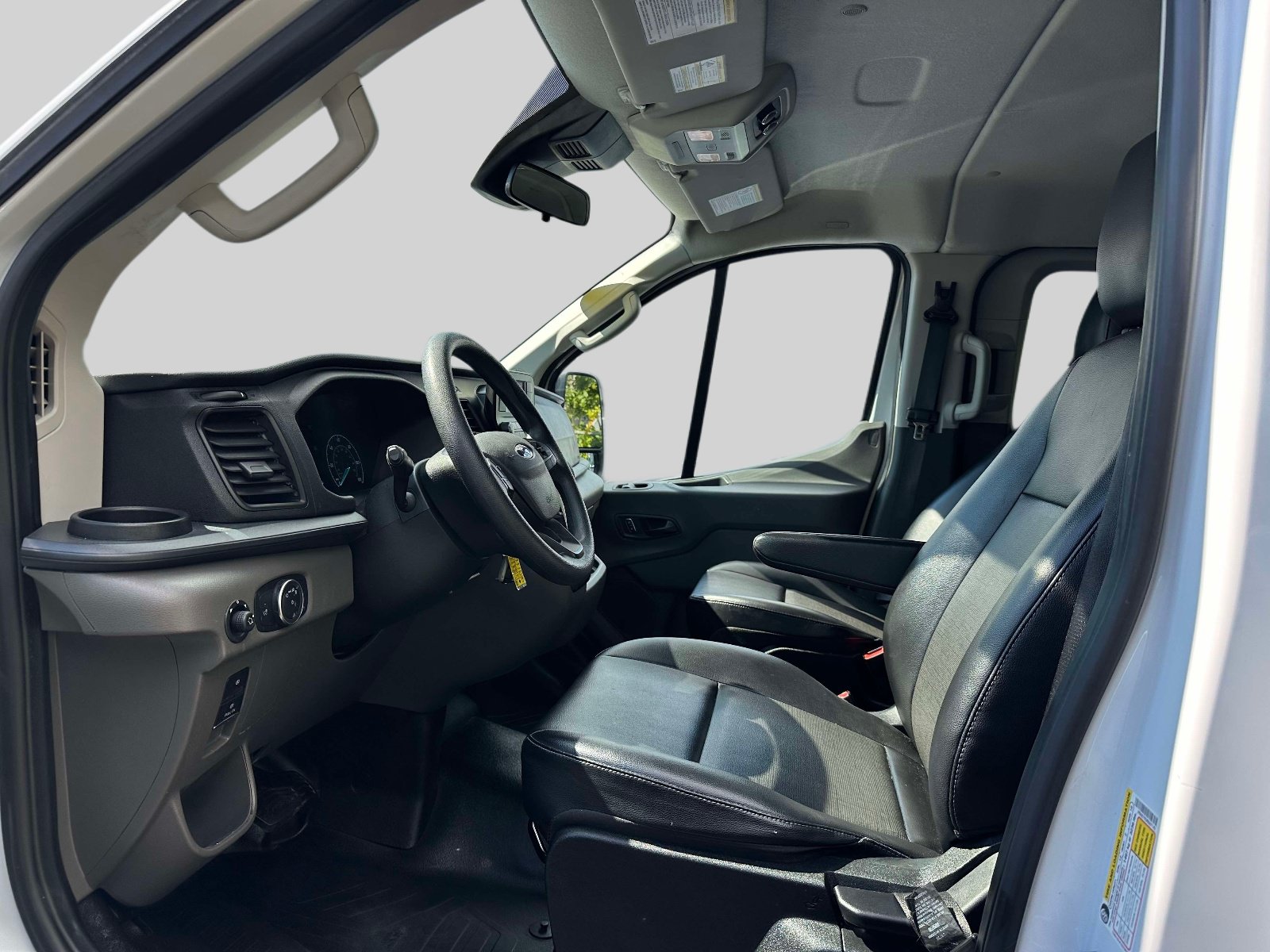 Used 2024 Ford Transit 350 XL RWD image 11