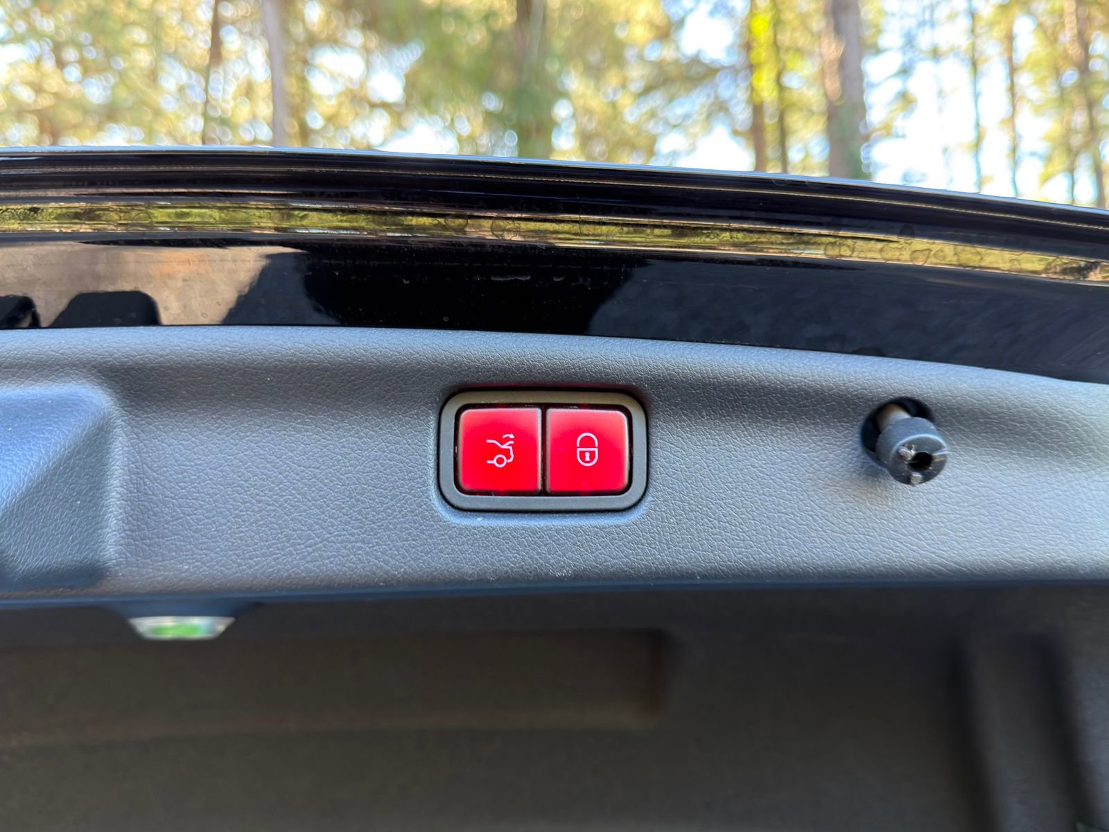 Certified 2023 Mercedes-Benz C 300 4MATIC Sedan image 18