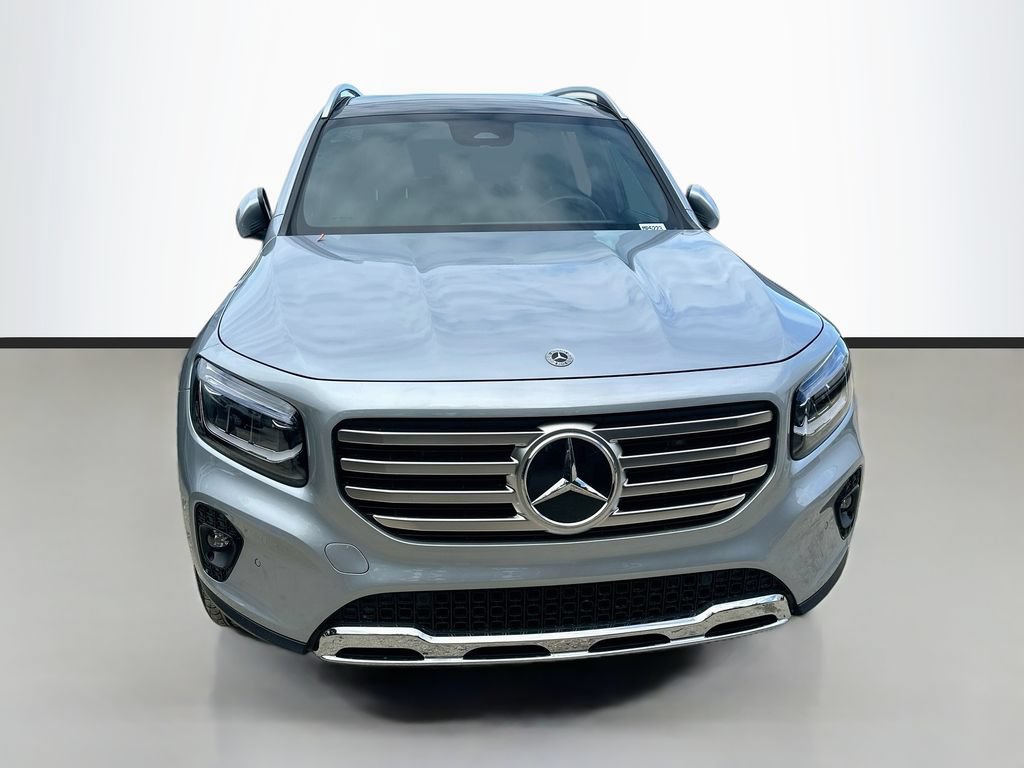 Used 2026 Mercedes-Benz GLB 250 image 2