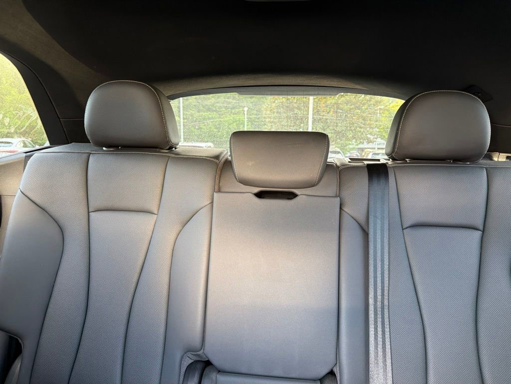 Used 2021 Audi Q8 AWD/4WD image 15