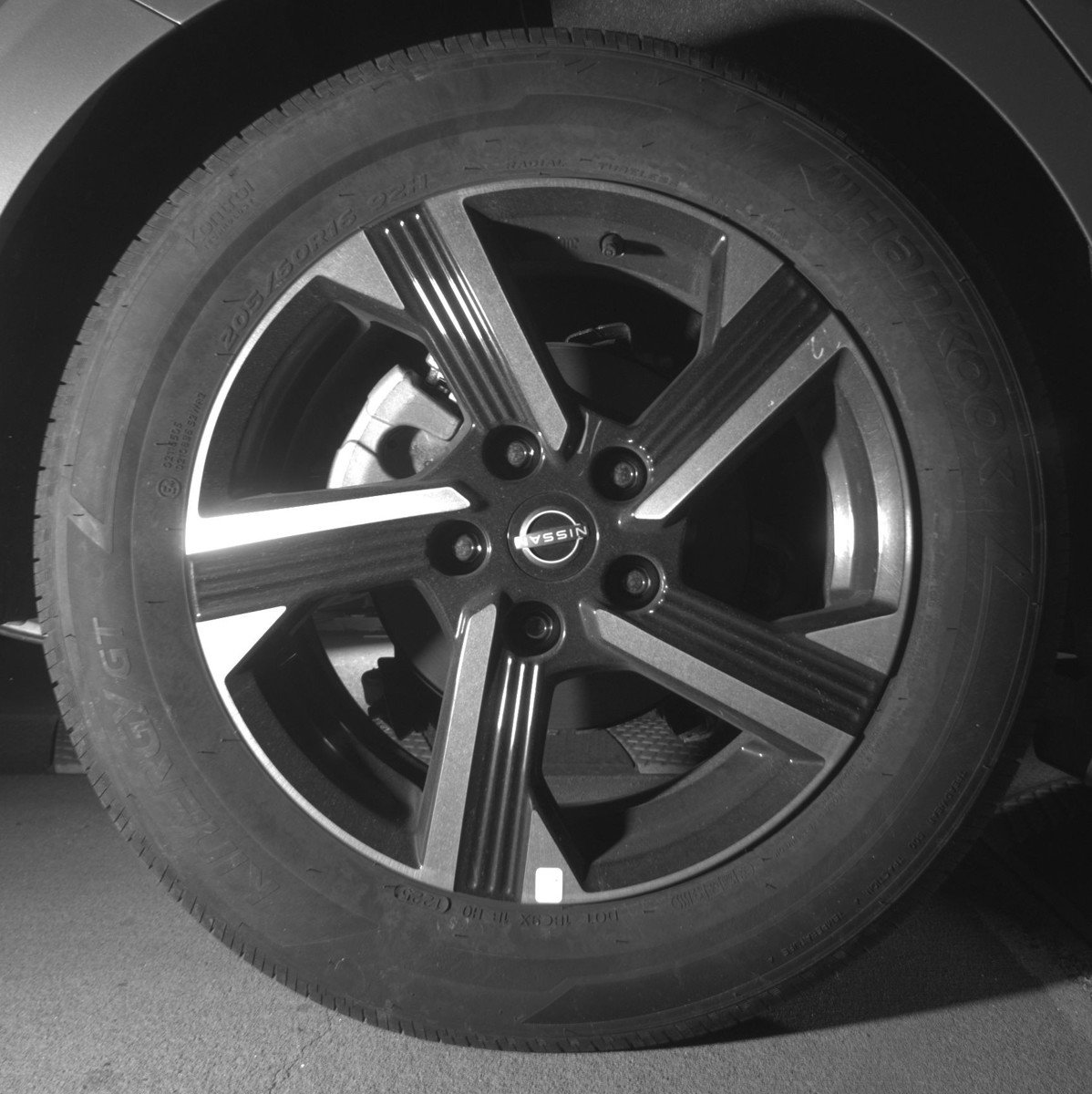 Used 2025 Nissan Sentra SV image 15