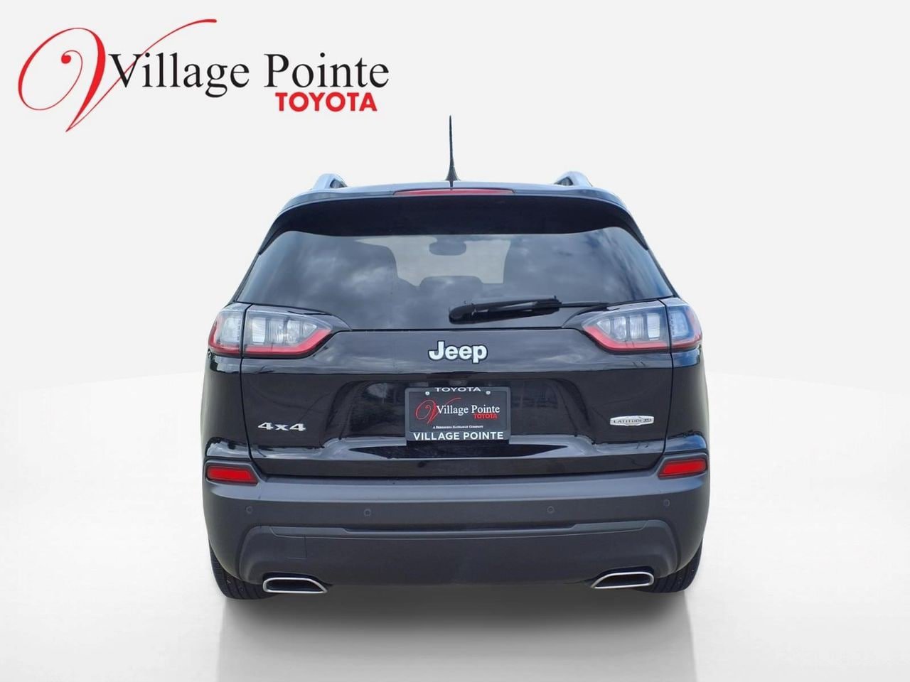 Used 2021 Jeep Cherokee Latitude Lux w/ Mopar Interior Package AWD/4WD image 4