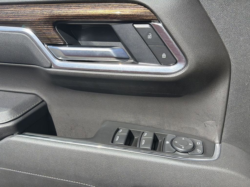 Used 2026 GMC Sierra 1500 Elevation image 23