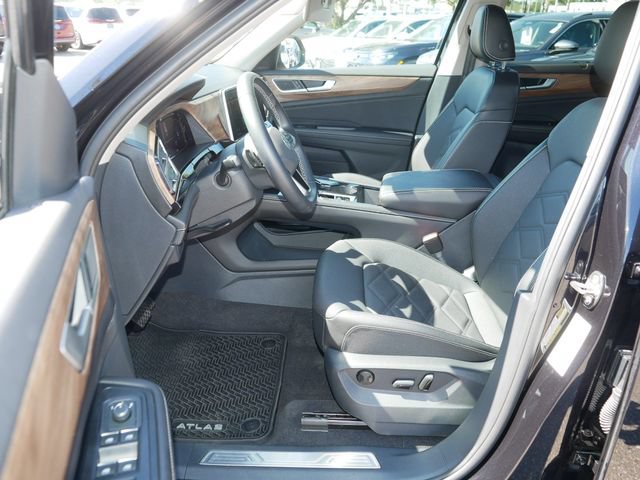 Certified 2026 Volkswagen Atlas SE AWD/4WD image 13