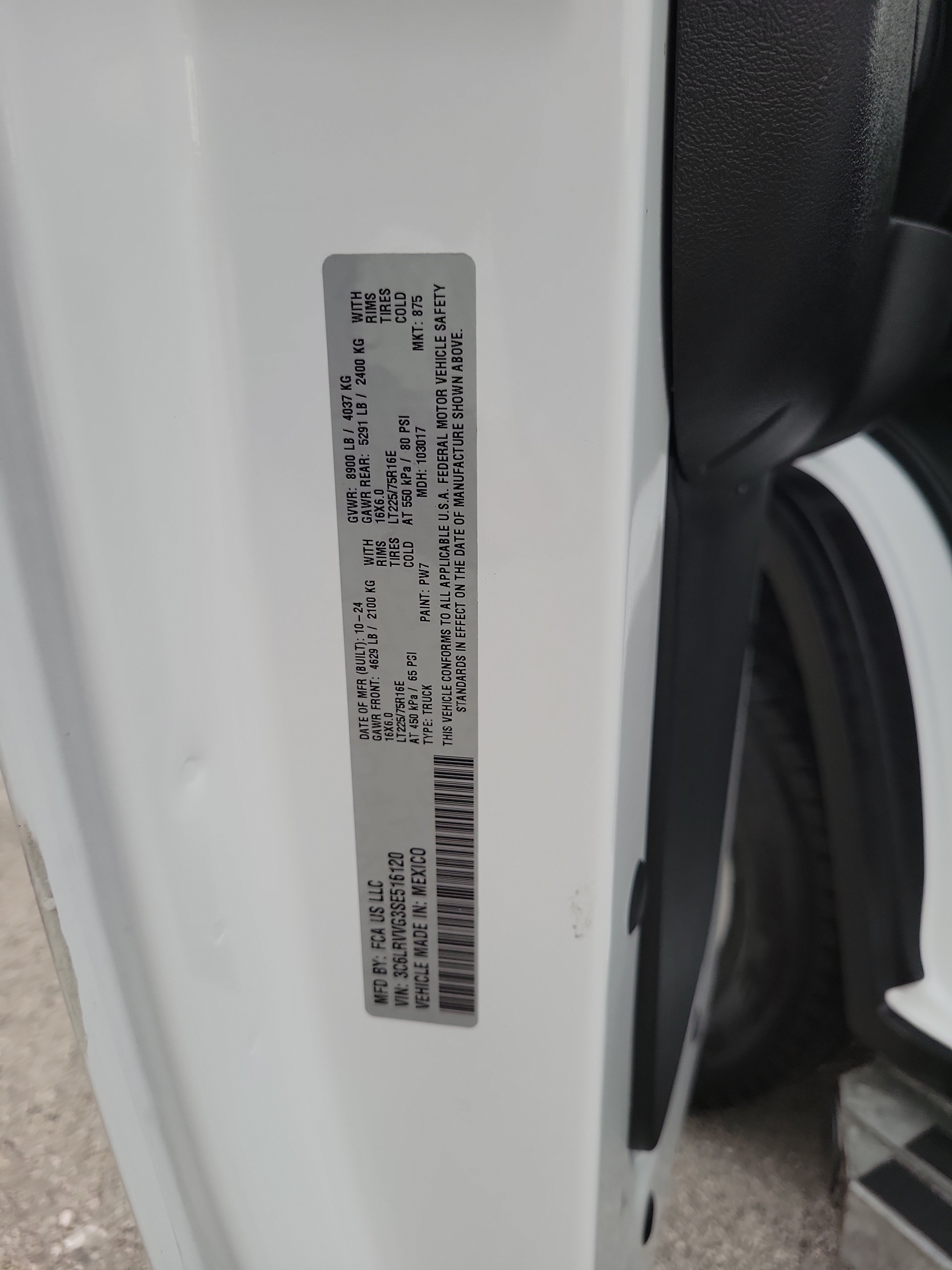Used 2025 RAM ProMaster 2500 w/ U-Haul Equipment Group FWD image 27