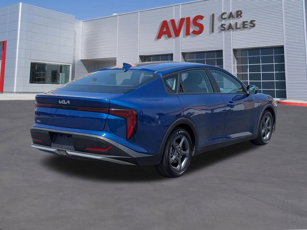 Used 2025 Kia K4 LXS image 6