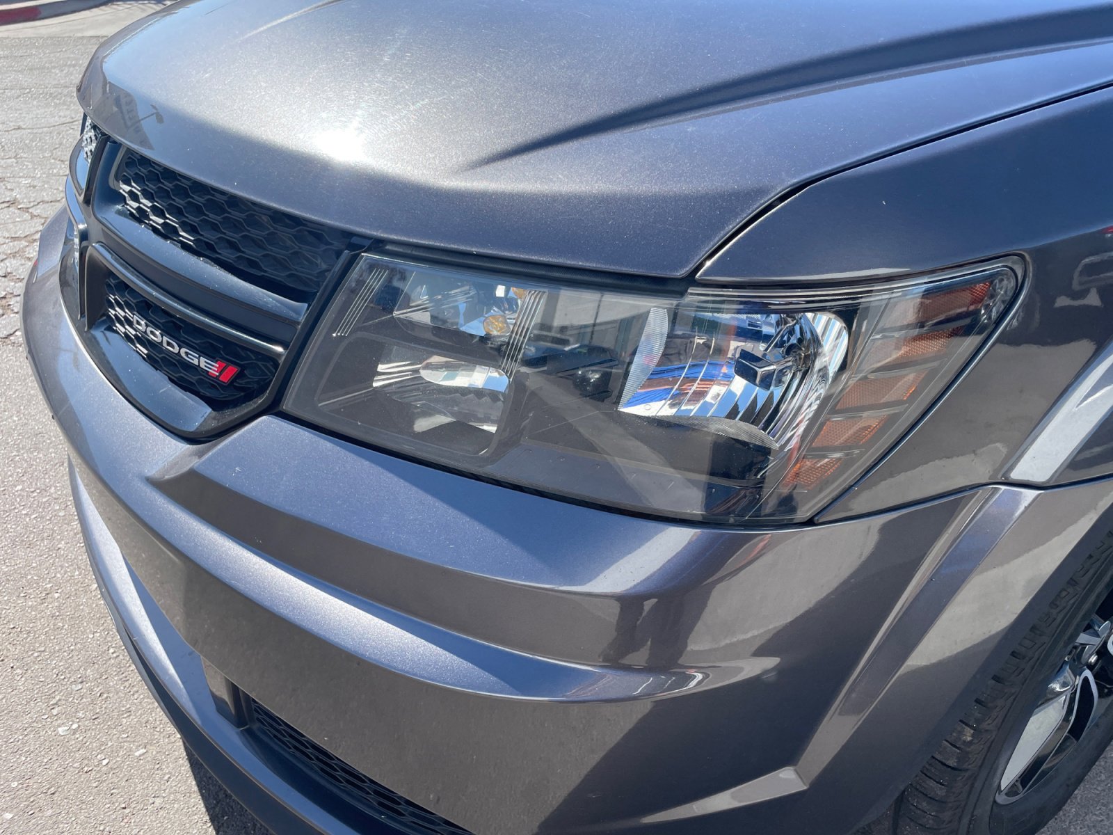 Used 2018 Dodge Journey SE w/ Connectivity Group FWD image 9