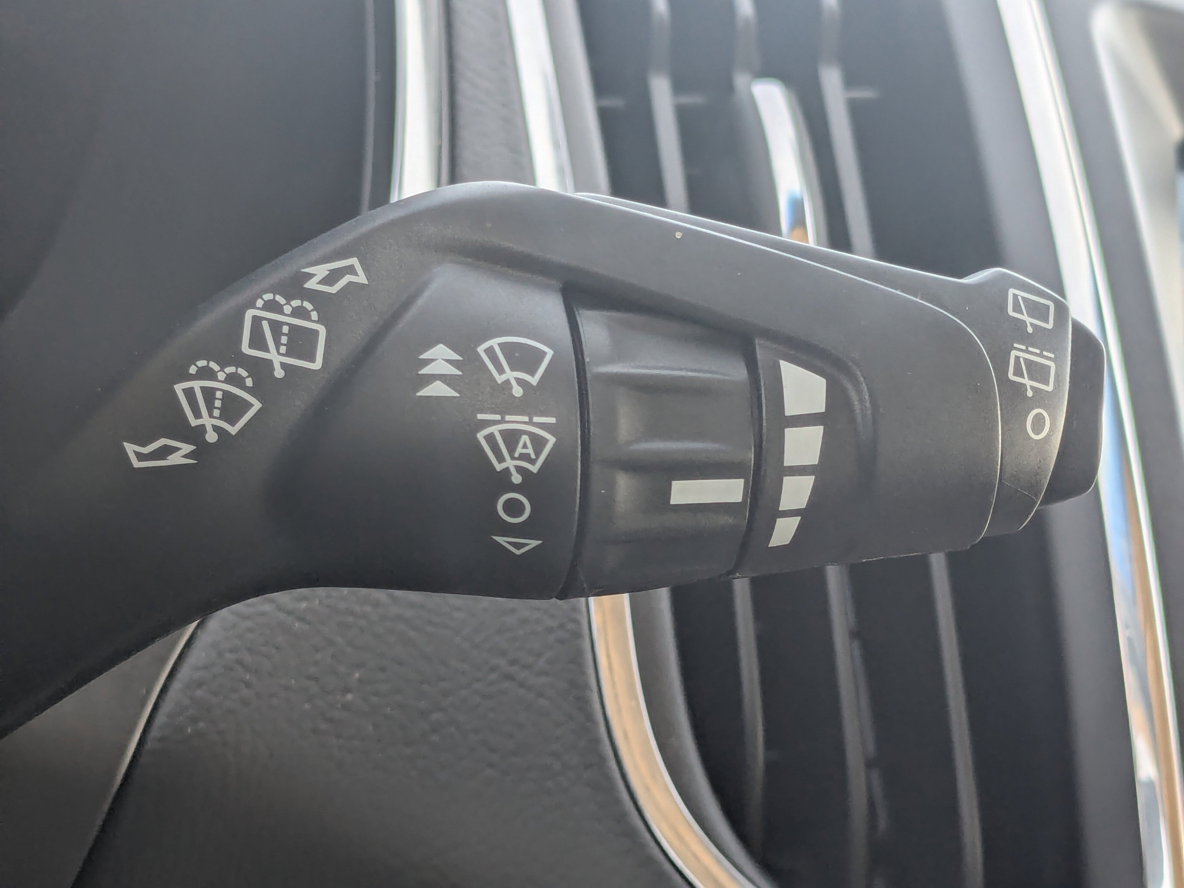 Used 2019 Ford Edge Titanium w/ Equipment Group 301A image 33