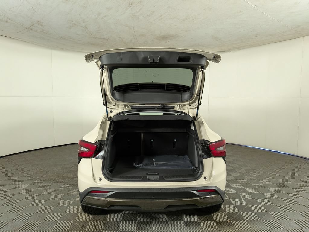 New 2026 Chevrolet Trax ACTIV w/ Driver Confidence Package FWD image 9