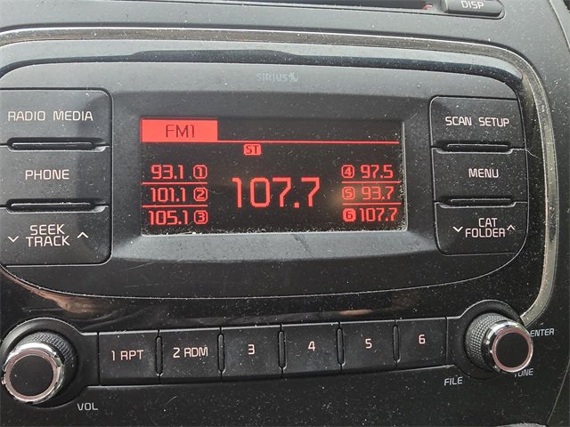 Used 2017 Kia Forte LX image 4