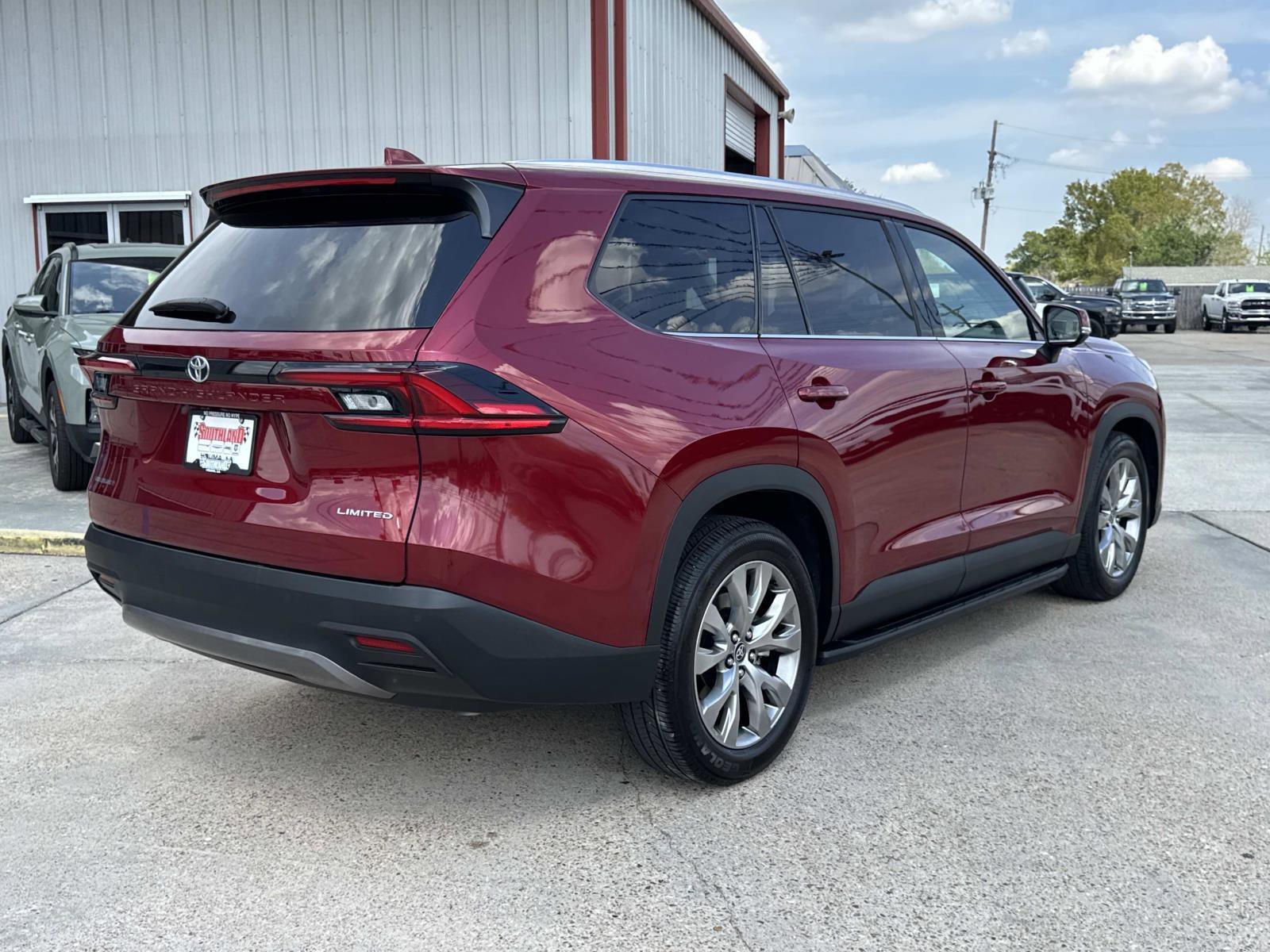 Used 2025 Toyota Grand Highlander FWD image 7