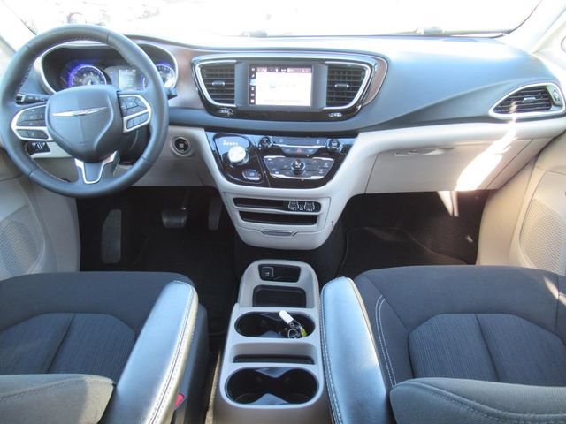 Certified 2023 Chrysler Voyager LX FWD image 12