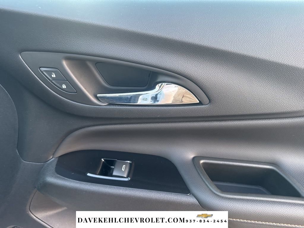 Used 2023 Chevrolet Equinox Premier image 41