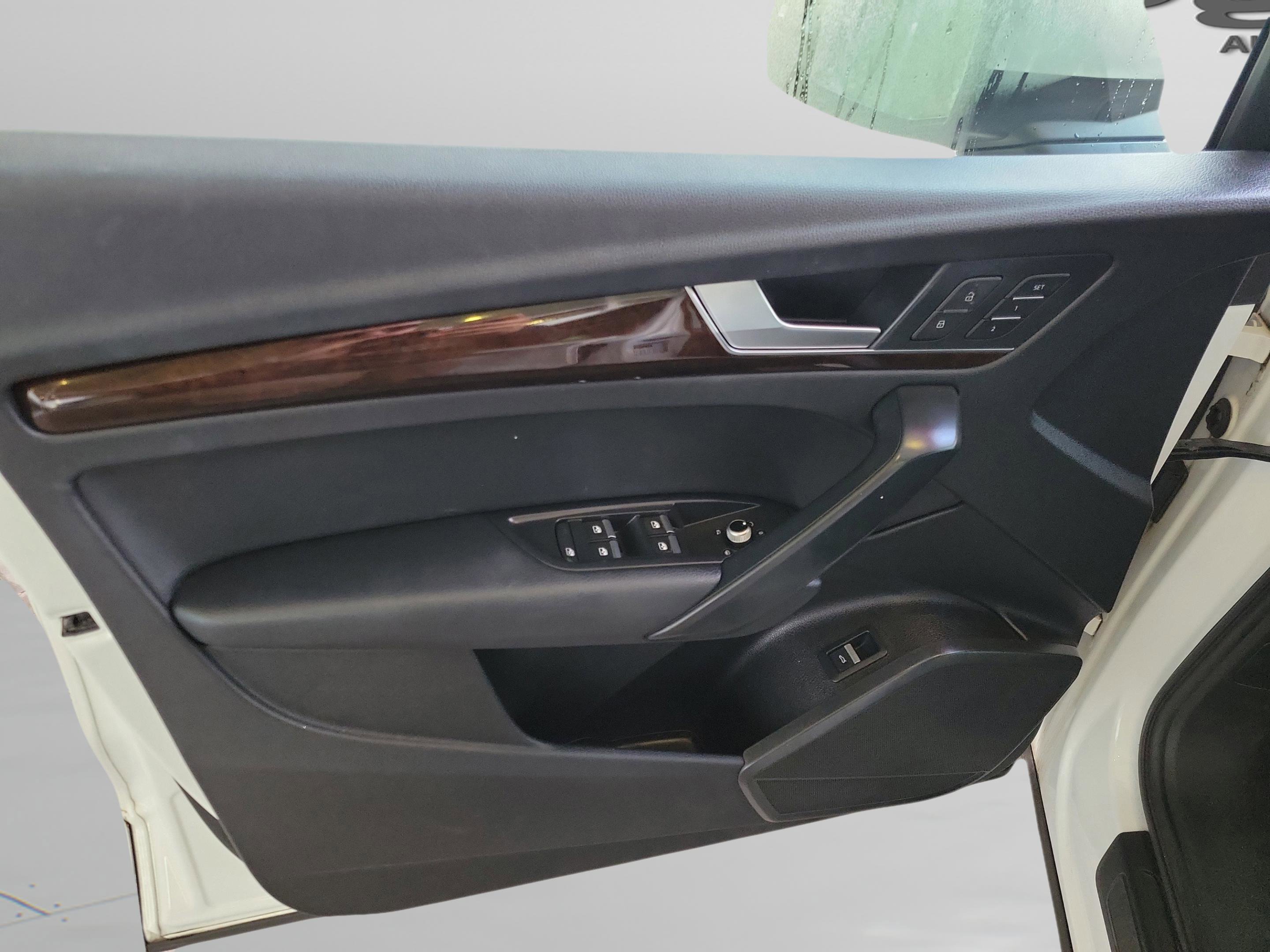 Used 2018 Audi Q5 2.0T Premium image 31