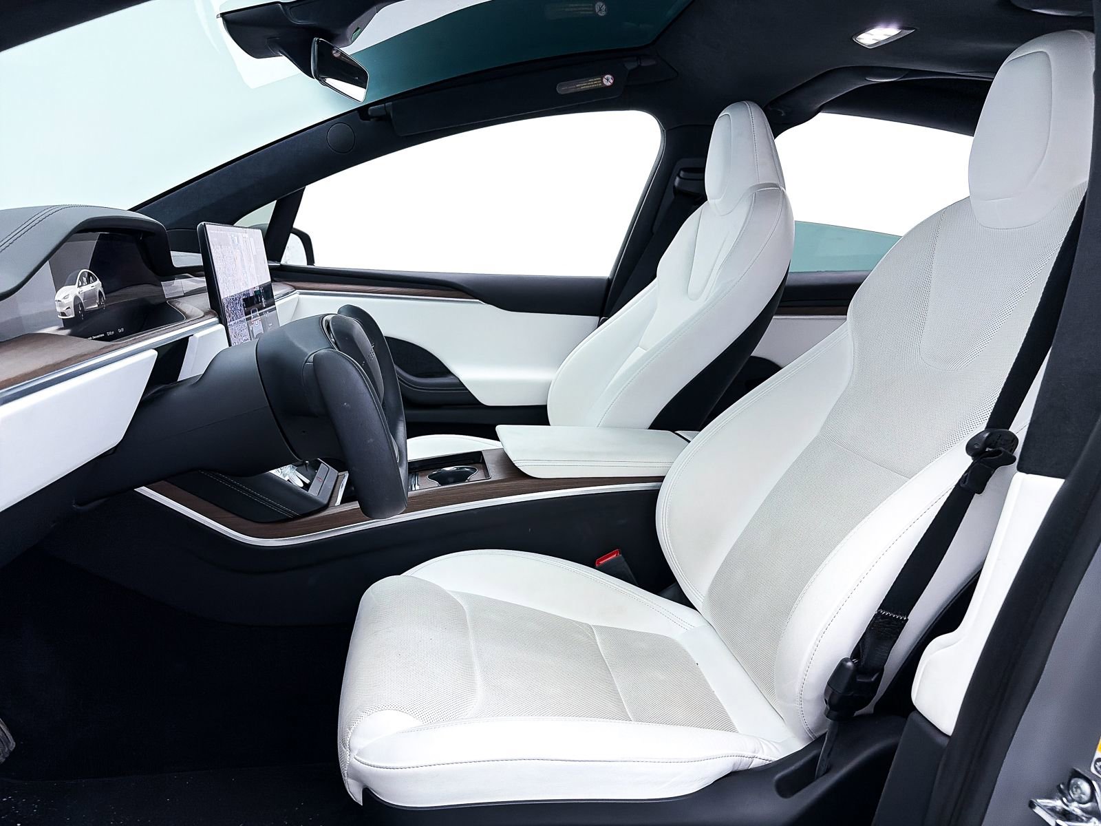 Used 2022 Tesla Model X image 18