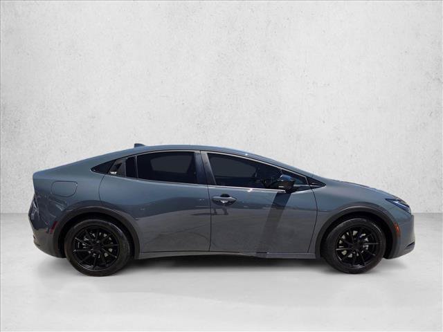 Used 2023 Toyota Prius Prime FWD image 4