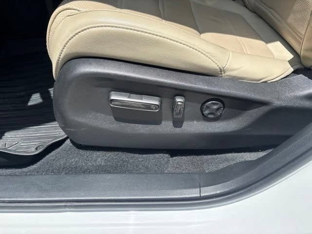 Used 2022 Honda CR-V Touring image 26