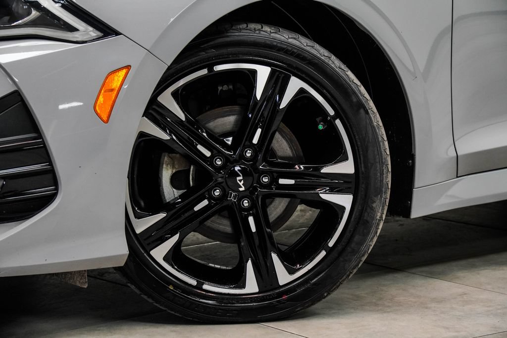 Used 2022 Kia K5 GT-Line w/ GT-Line FWD Premium Package image 3