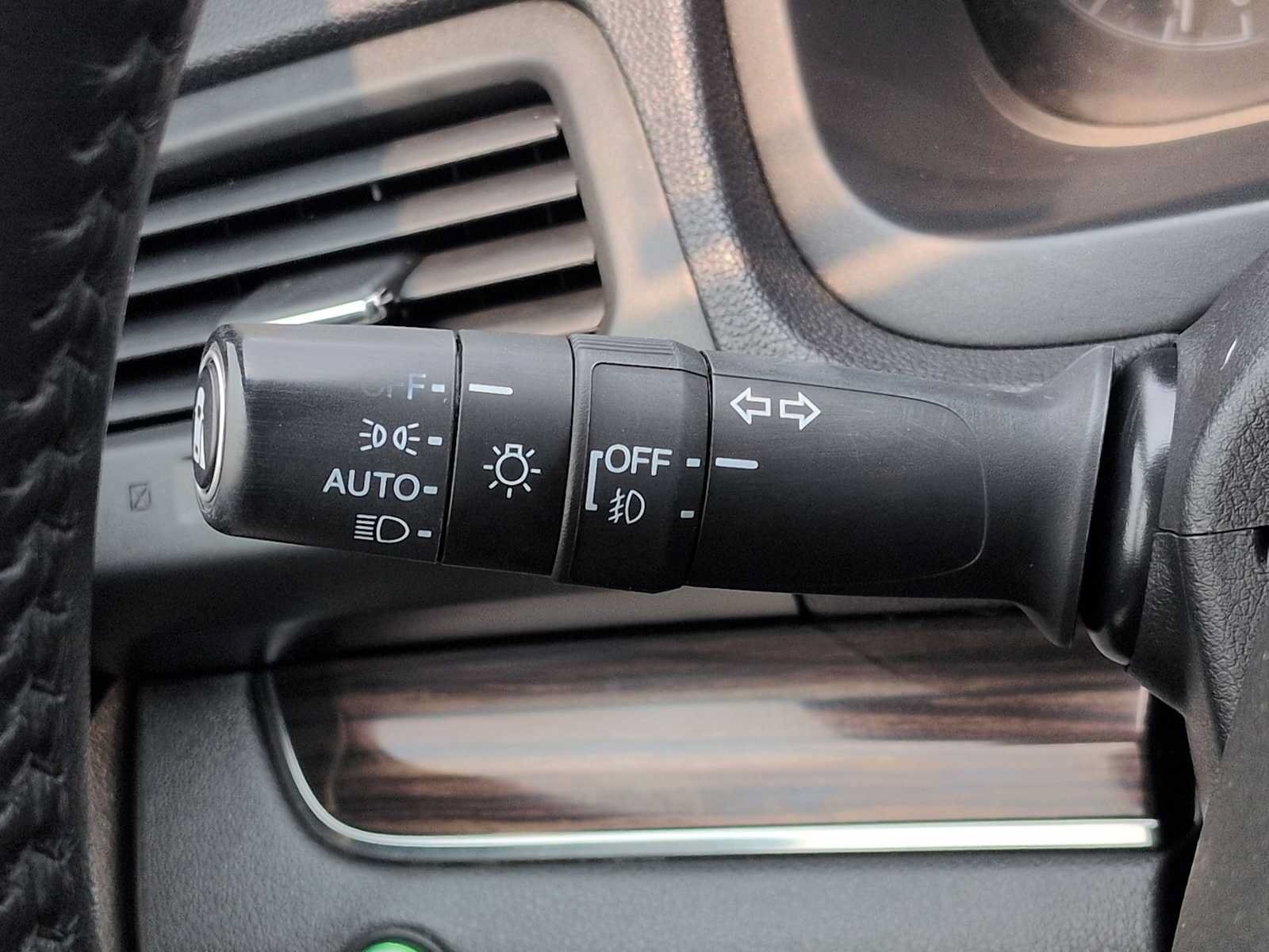 Used 2016 Honda CR-V Touring image 29