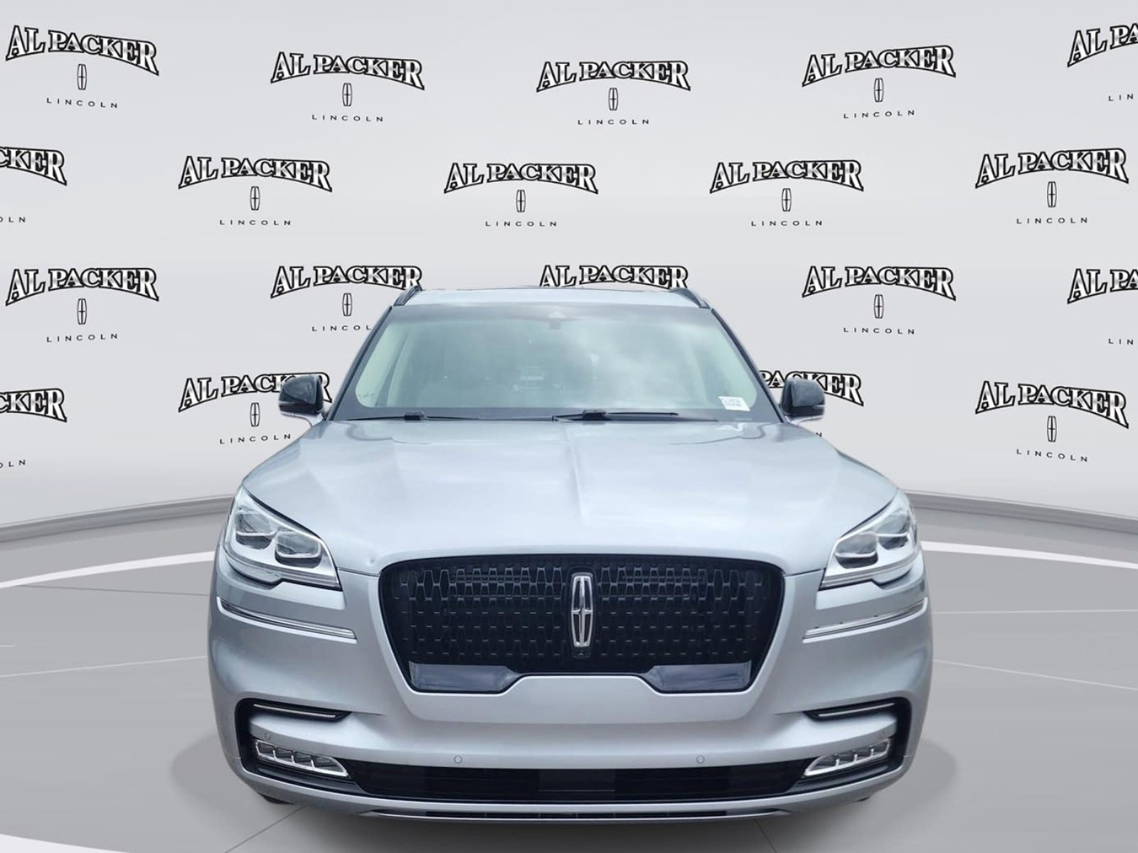 Used 2023 Lincoln Aviator Reserve w/ Equipment Group 201A AWD/4WD image 8