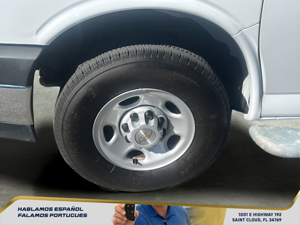Used 2024 Chevrolet Express 2500 w/ Driver Convenience Package image 11