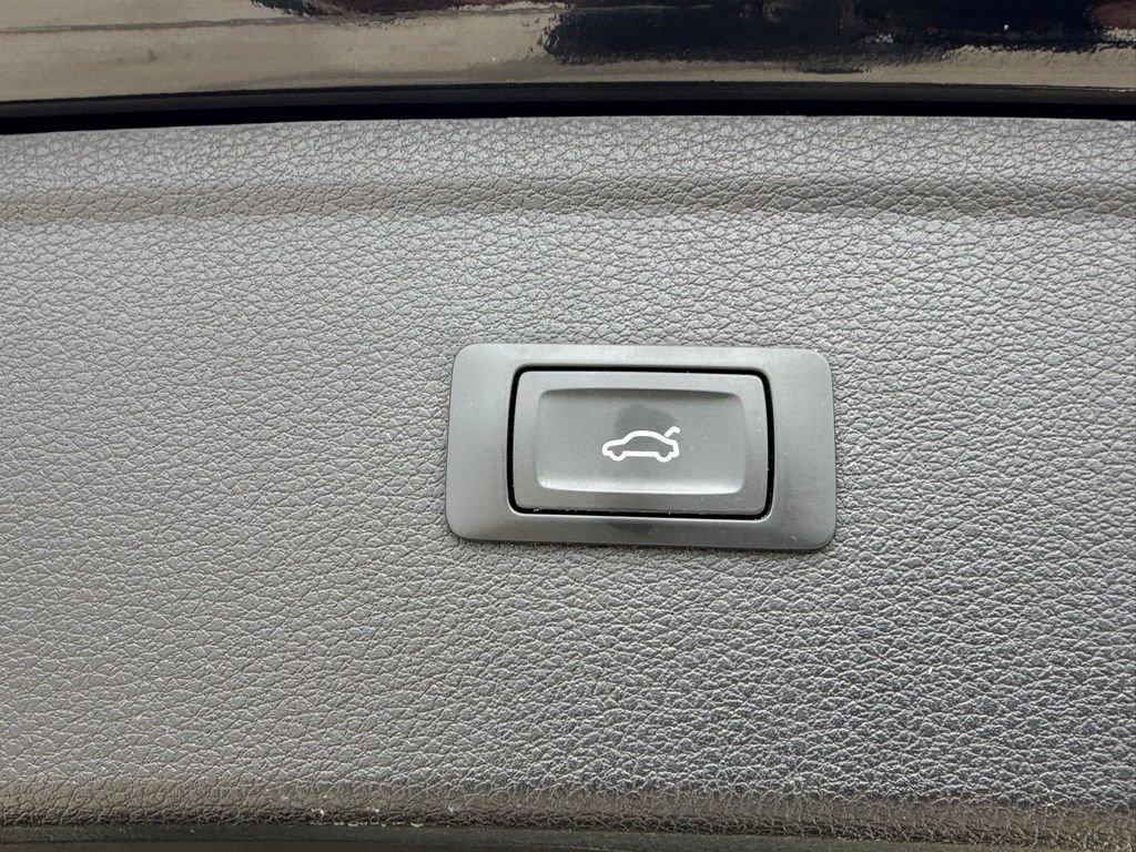 Used 2021 Audi Q5 2.0T Premium image 10