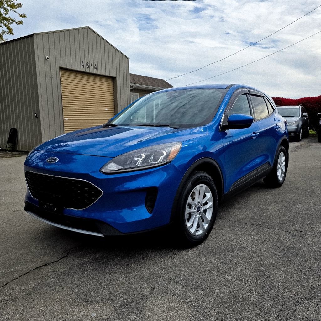 Used 2020 Ford Escape SE image 41