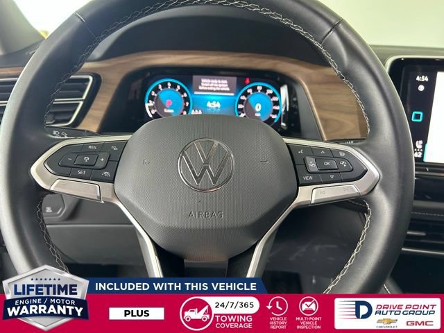 Used 2025 Volkswagen Atlas SE AWD/4WD image 17