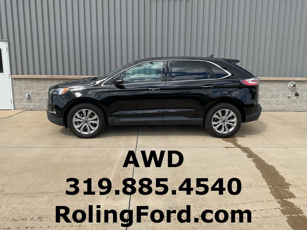 Used 2024 Ford Edge Titanium image 2