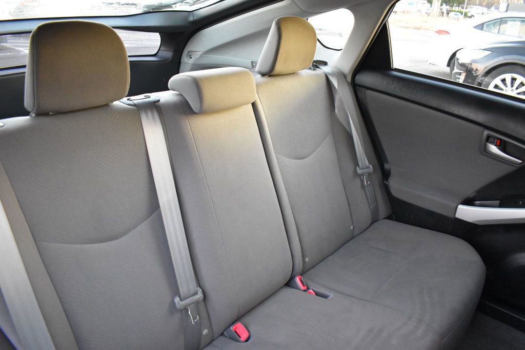 Used 2015 Toyota Prius One FWD image 18