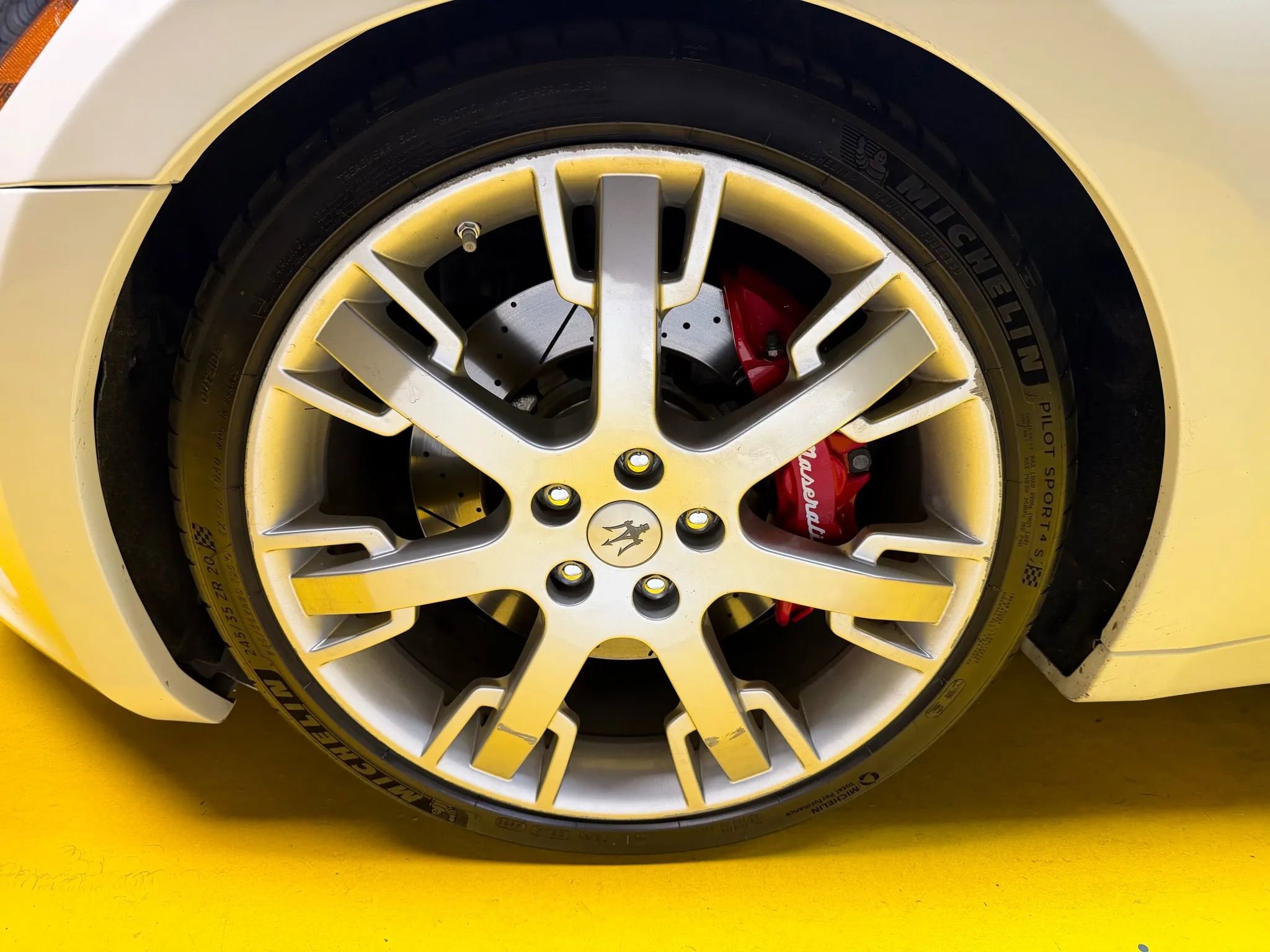 Used 2014 Maserati GranTurismo MC RWD image 7