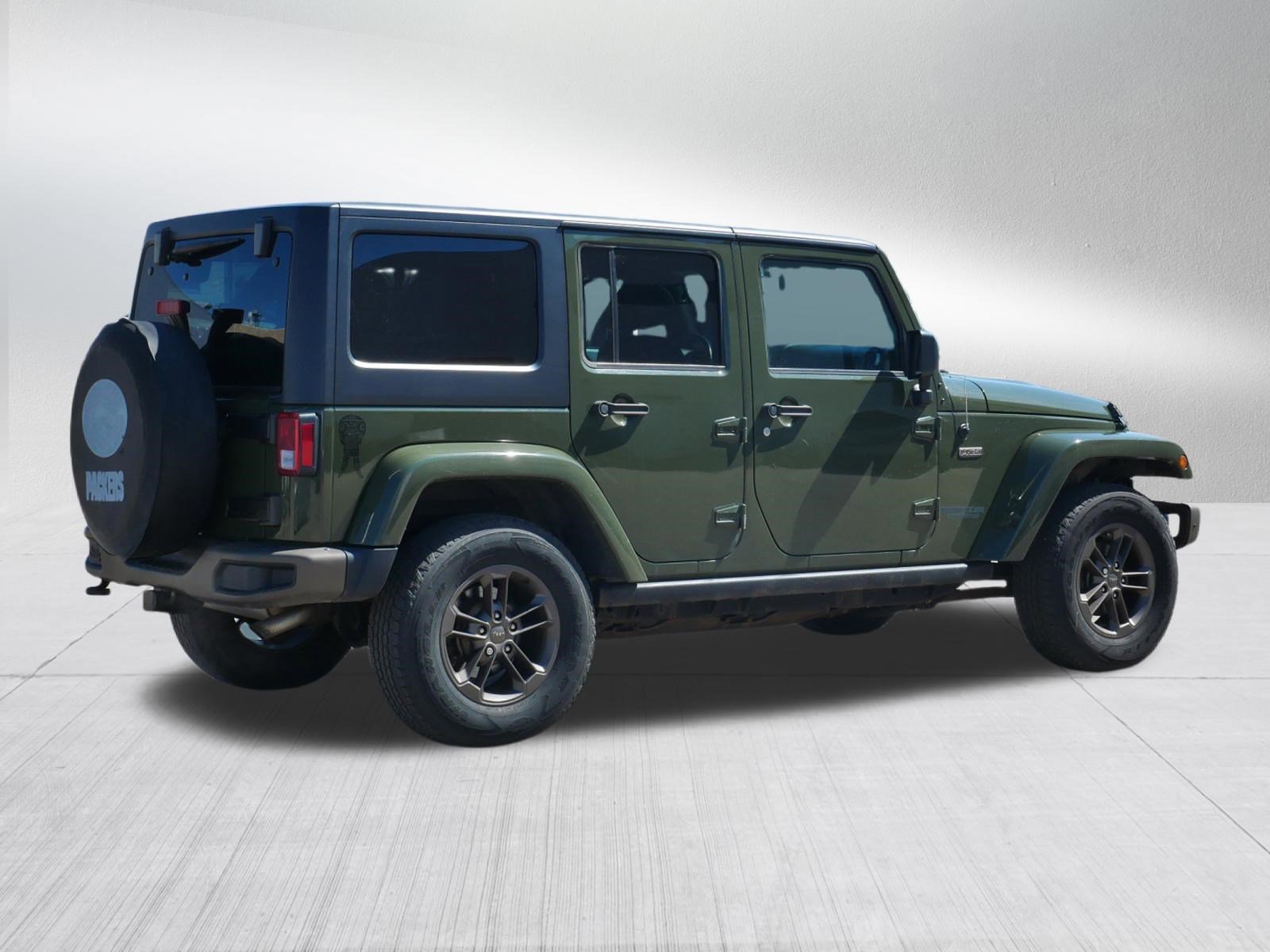 Used 2016 Jeep Wrangler Unlimited Sahara image 7