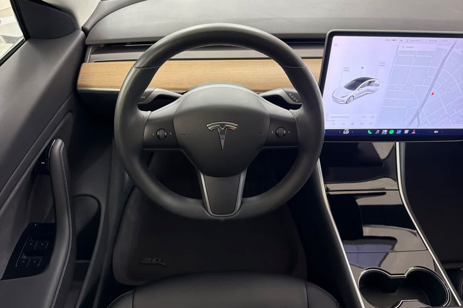 Used 2018 Tesla Model 3 Long Range RWD image 14