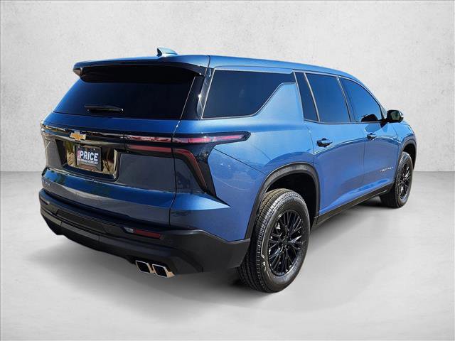 Used 2024 Chevrolet Traverse LS image 4