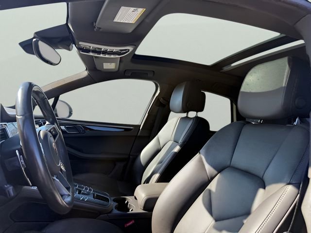 Used 2017 Porsche Macan image 14