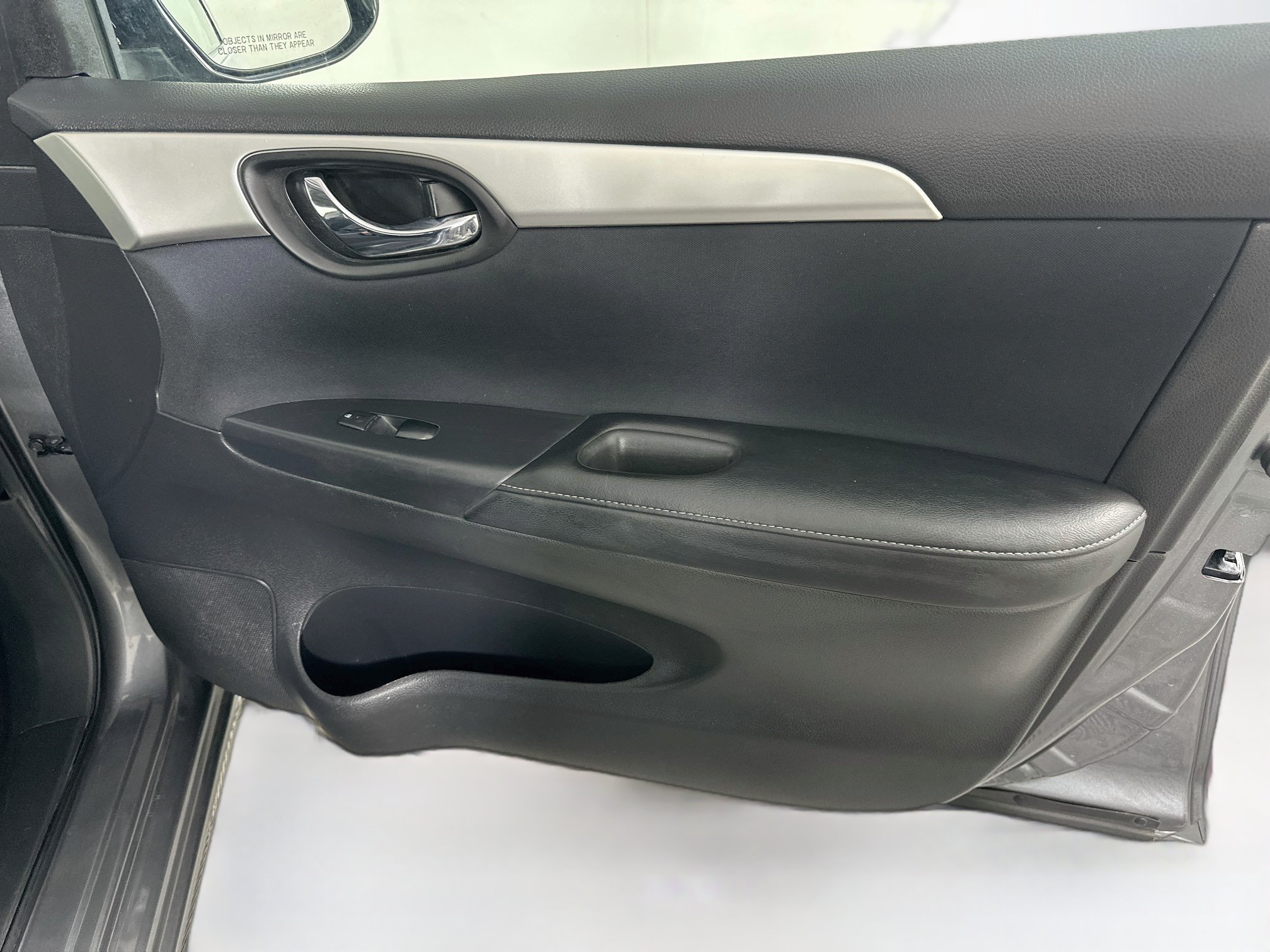 Used 2016 Nissan Sentra S FWD image 28