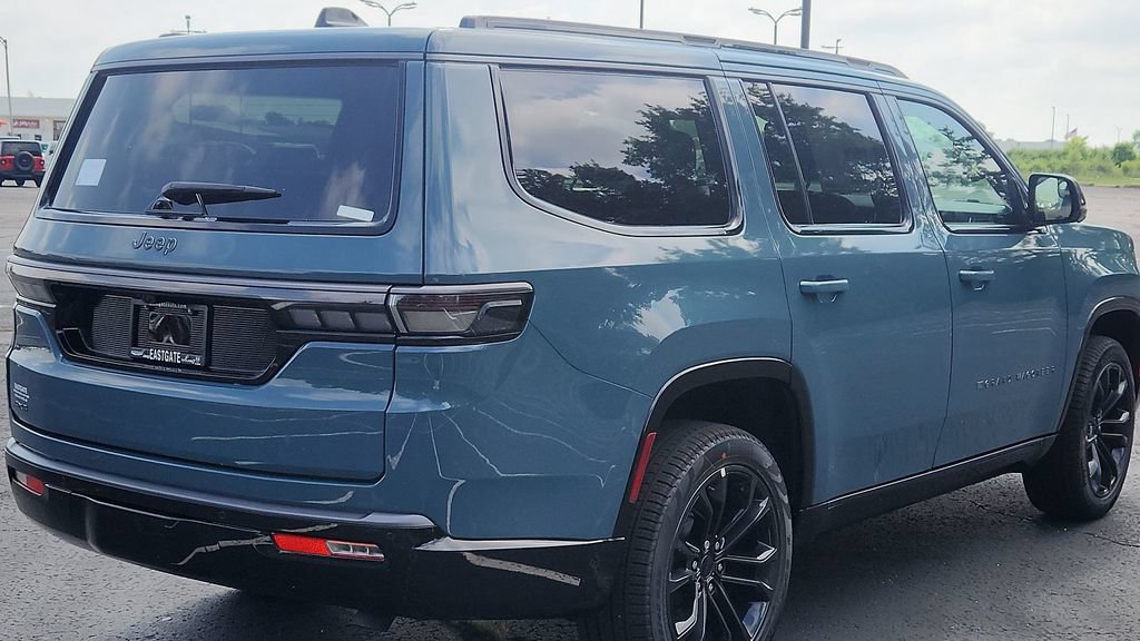 New 2026 Jeep Grand Wagoneer Summit AWD/4WD image 8