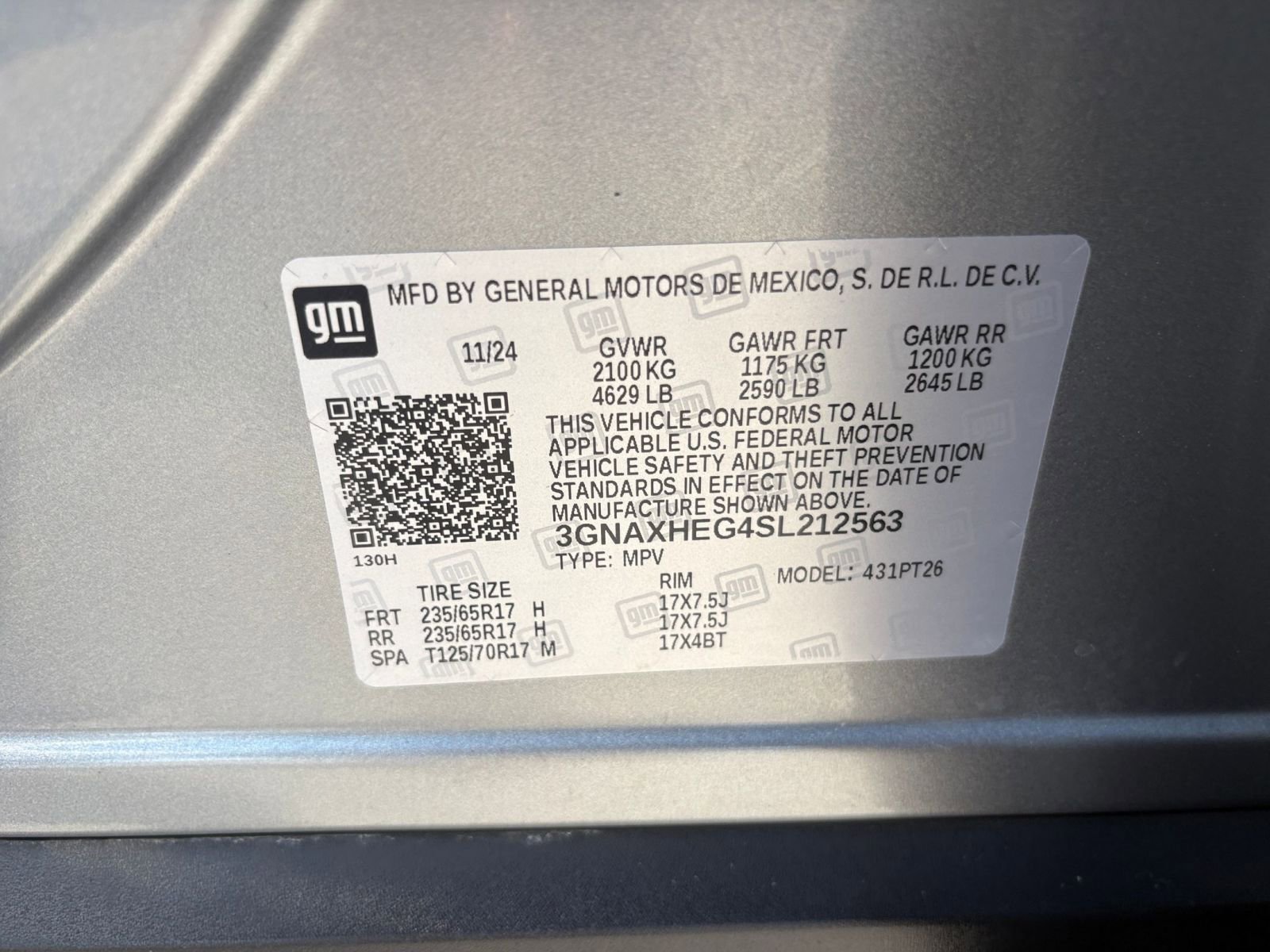 Used 2025 Chevrolet Equinox LT FWD image 30
