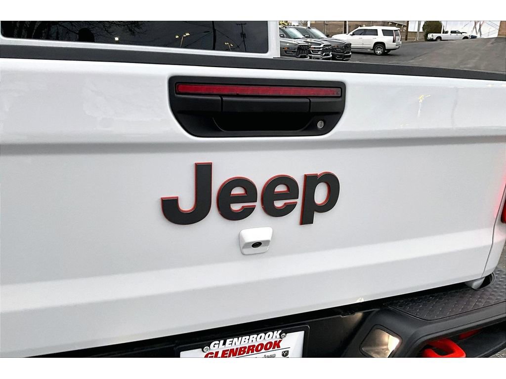 Used 2025 Jeep Gladiator Mojave w/ Safety Group image 9