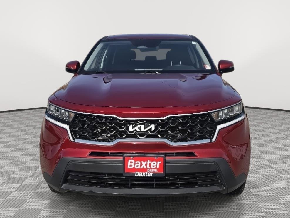 Used 2022 Kia Sorento LX image 2