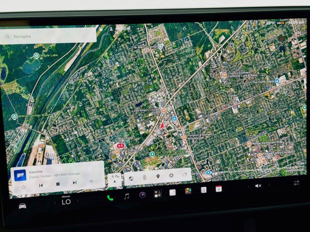 Used 2022 Tesla Model X Plaid AWD/4WD image 12