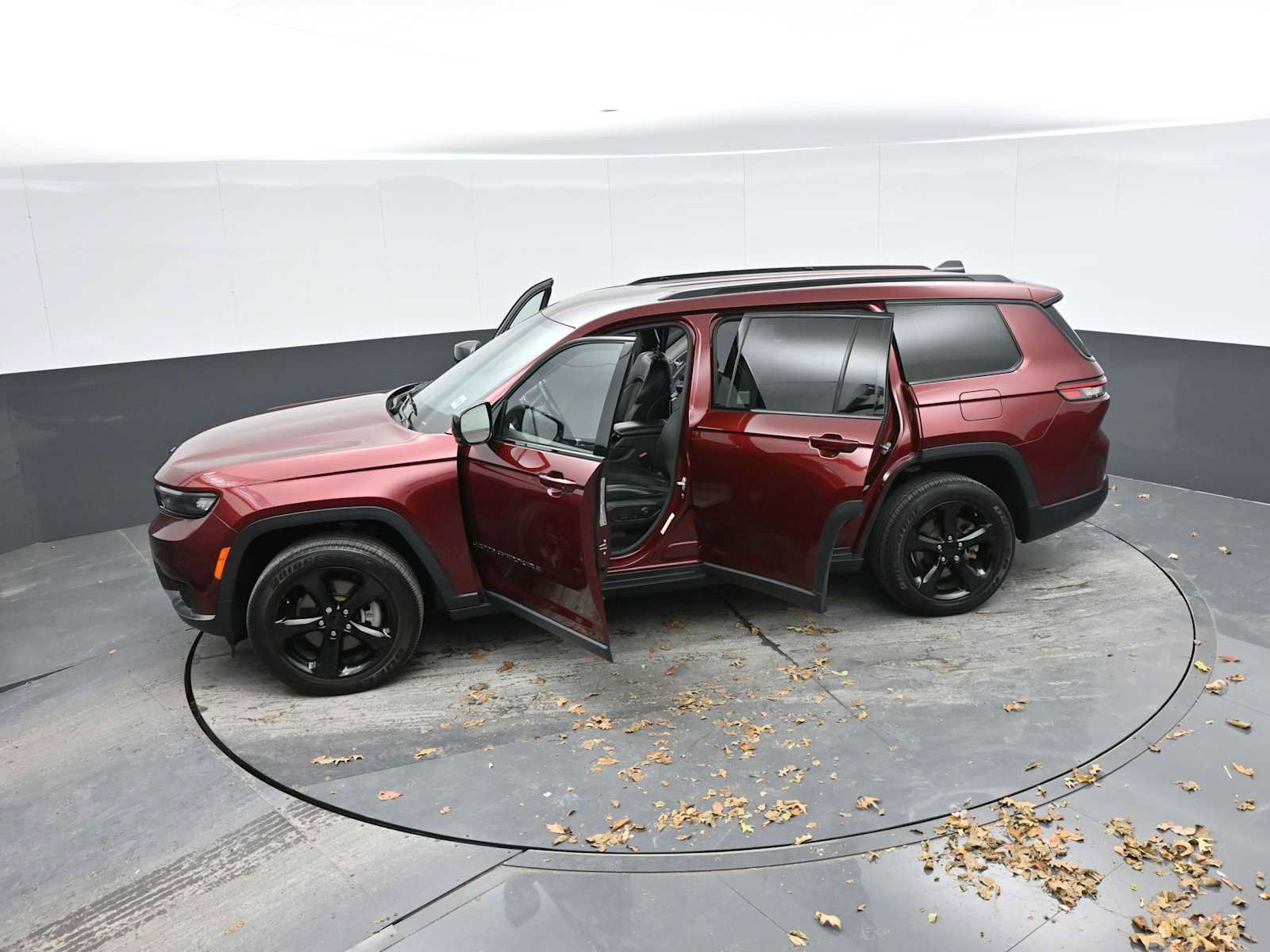 Used 2021 Jeep Grand Cherokee L Laredo image 42