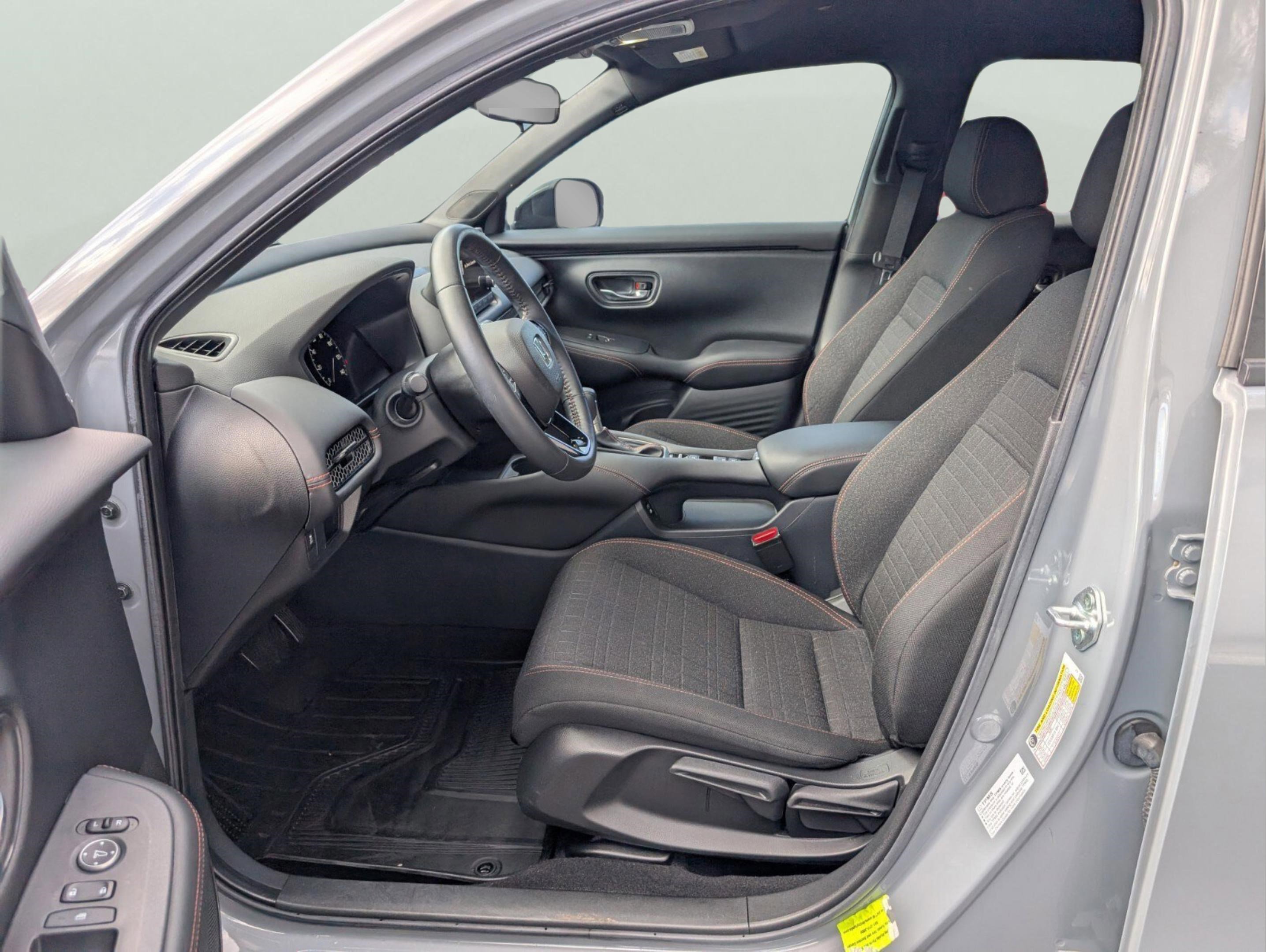 Used 2024 Honda HR-V Sport image 30