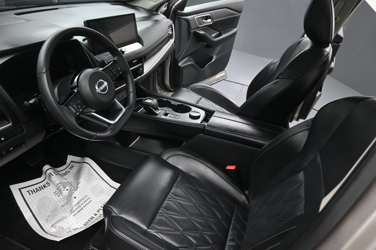 Used 2024 Nissan Rogue Platinum AWD/4WD image 22