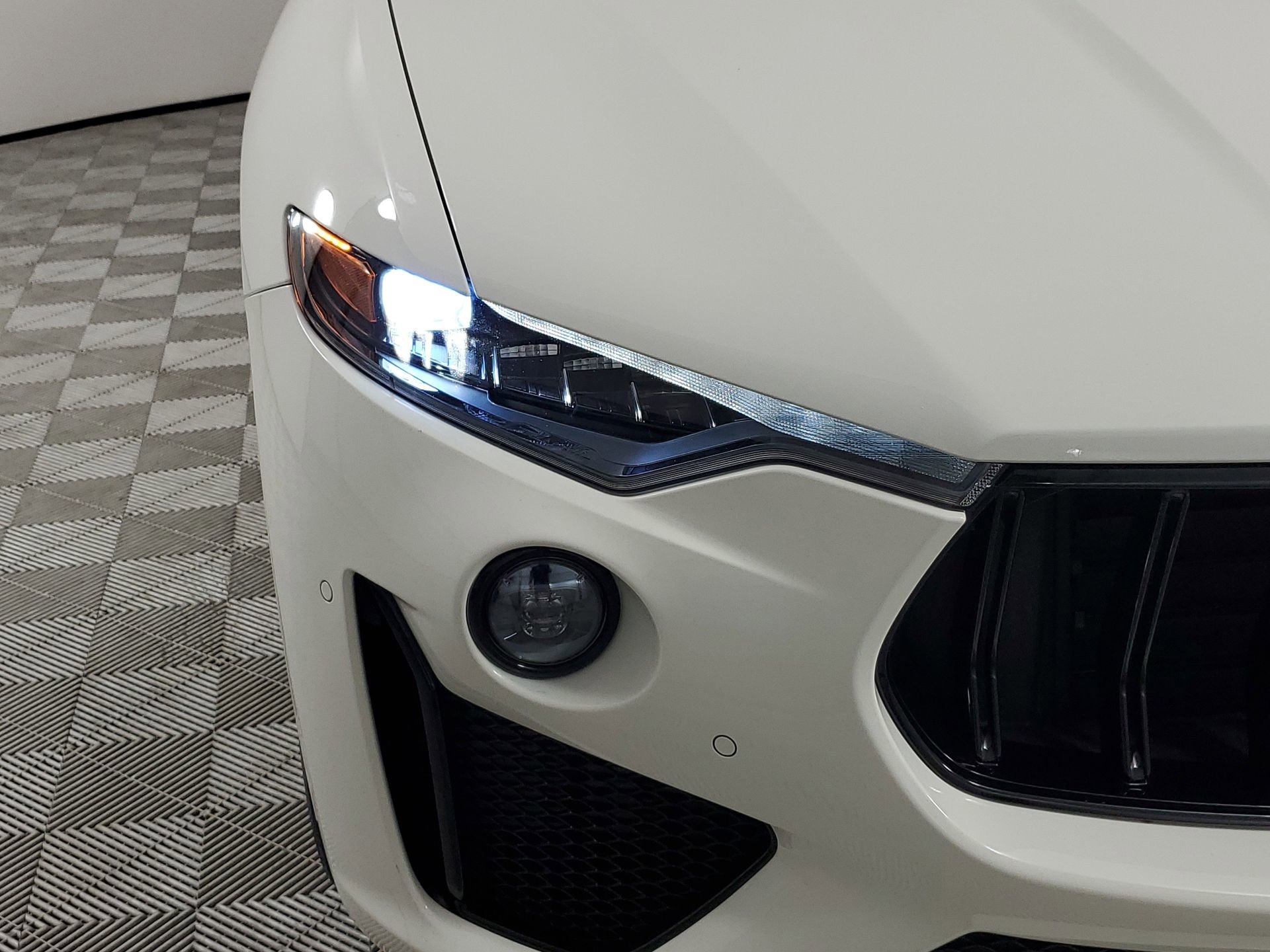 Used 2023 Maserati Levante Modena S image 15