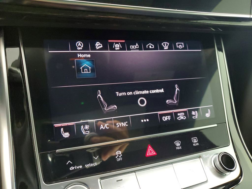Used 2019 Audi Q8 Prestige AWD/4WD image 32