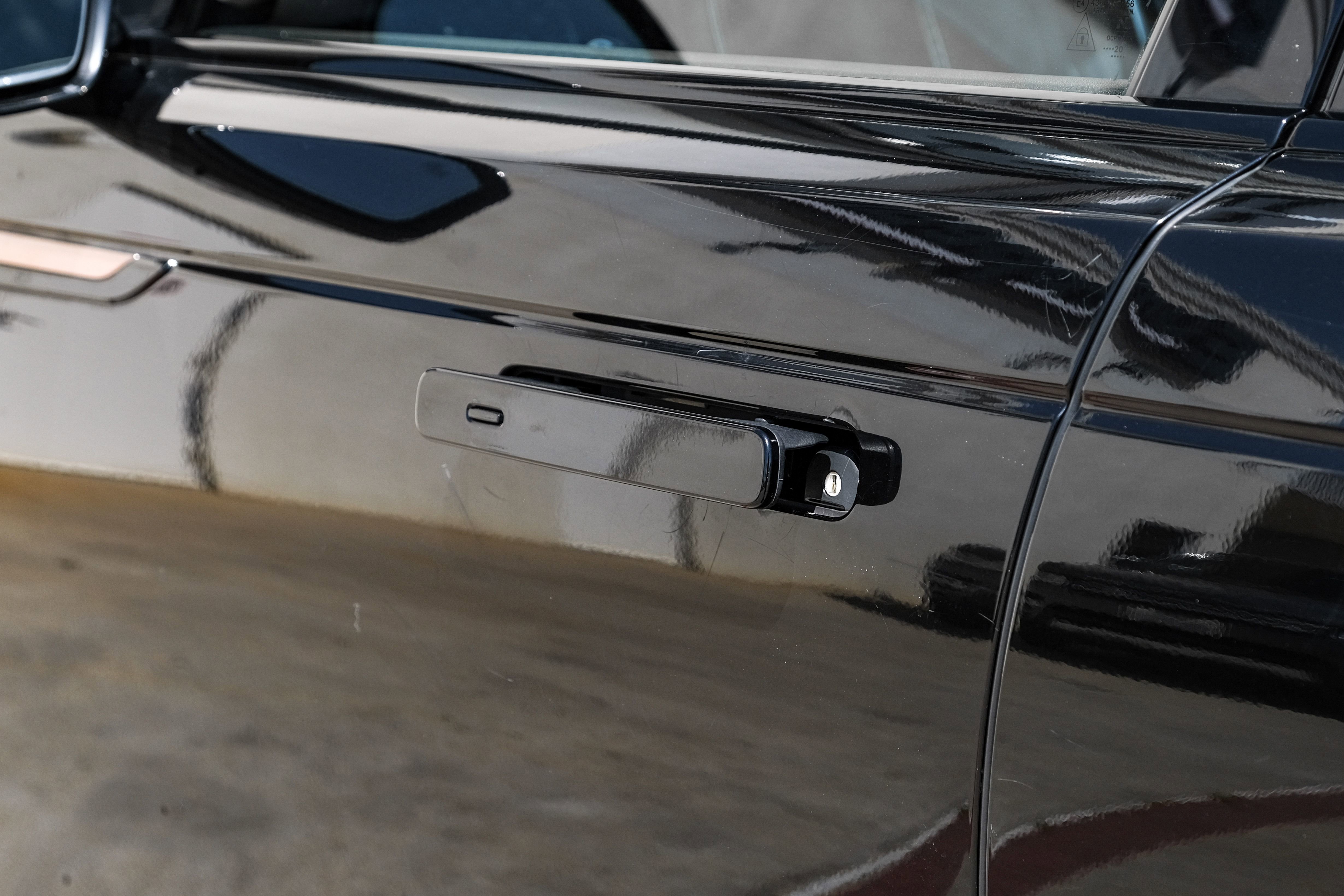 Used 2020 Land Rover Range Rover Velar R-Dynamic S AWD/4WD image 38