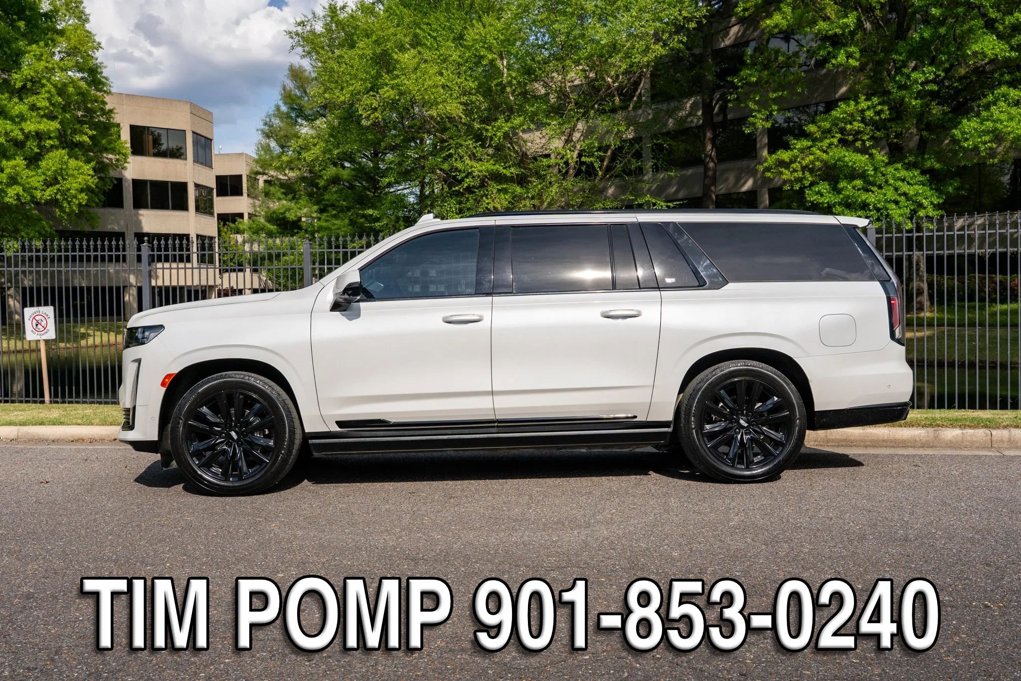 Used 2023 Cadillac Escalade ESV Sport Platinum w/ Heavy-Duty Trailer Package AWD/4WD image 9
