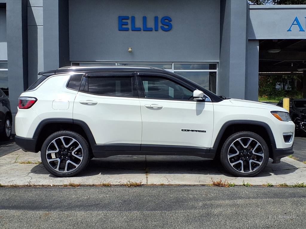 Used 2018 Jeep Compass Limited w/ Navigation Group image 2